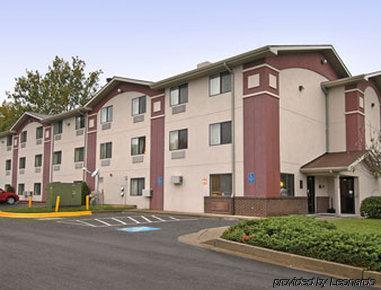 Super 8 By Wyndham College Park Wash Dc Area Hotel Exterior photo